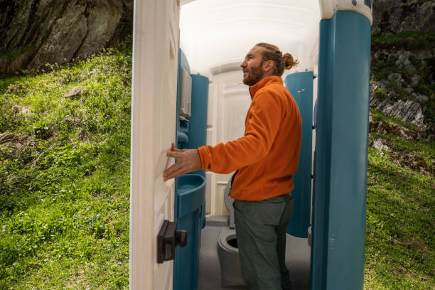 Best Portable restroom trailer rental  in New London, MN